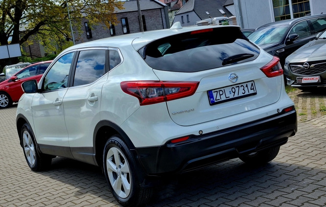 Nissan Qashqai cena 67900 przebieg: 101000, rok produkcji 2018 z Stęszew małe 277